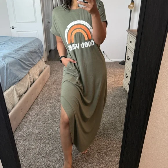 “Good Vibes” Maxi Dress - Picture 11 of 12